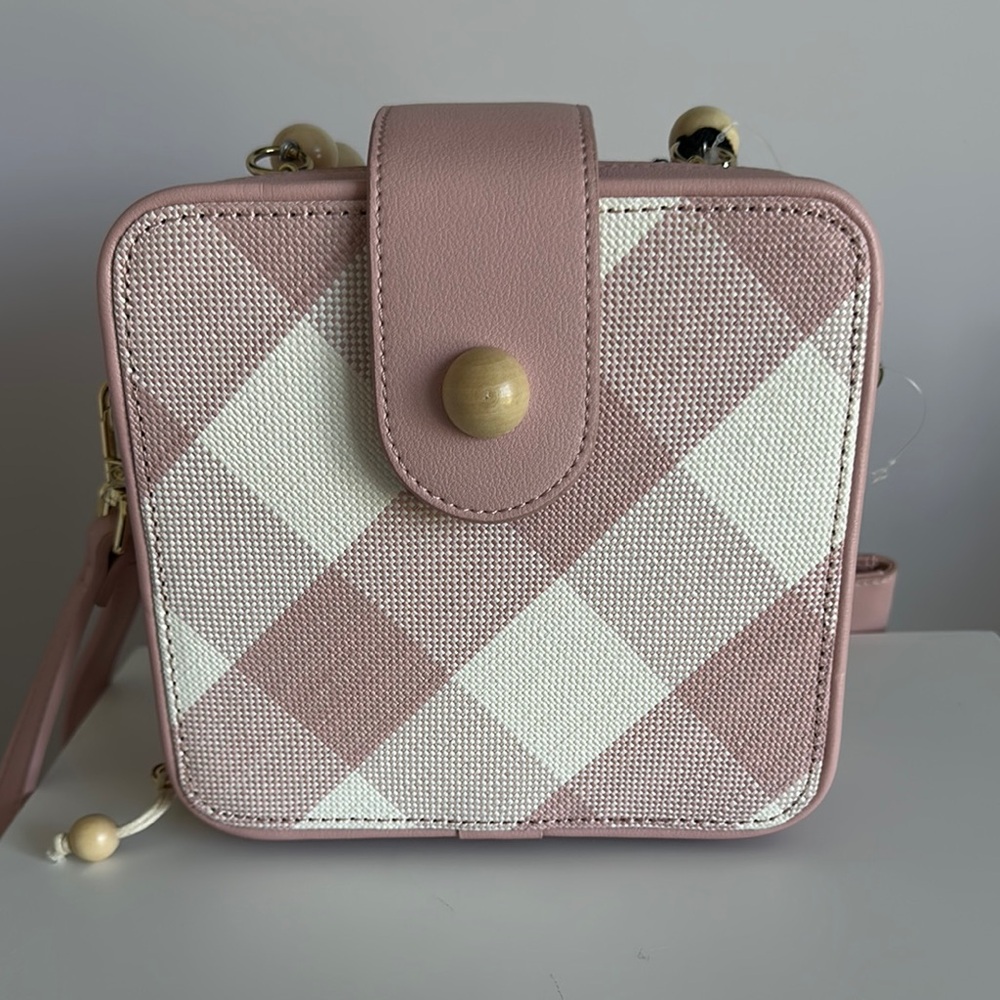 Martha Stewart Pink and White Crossbody Bag with Gold Hardware